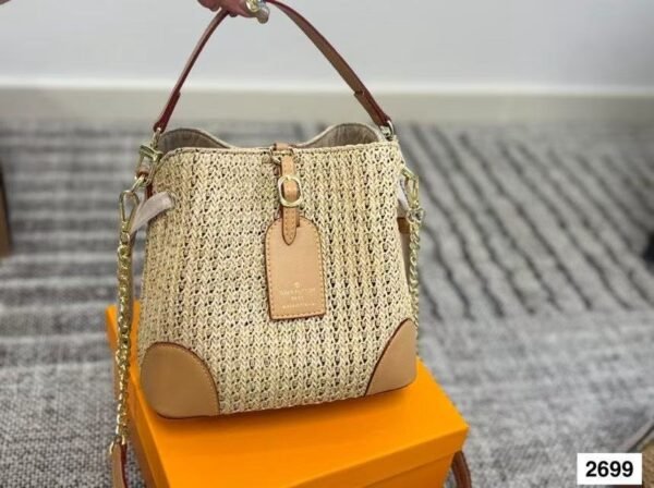 LOUIS VUITTON - Image 4