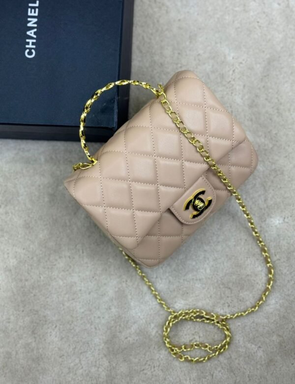 CHANEL - Image 3