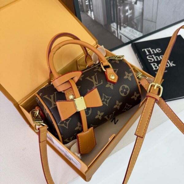 LOUIS VUITTON - Image 4