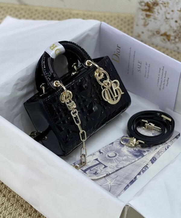DIOR - Image 3