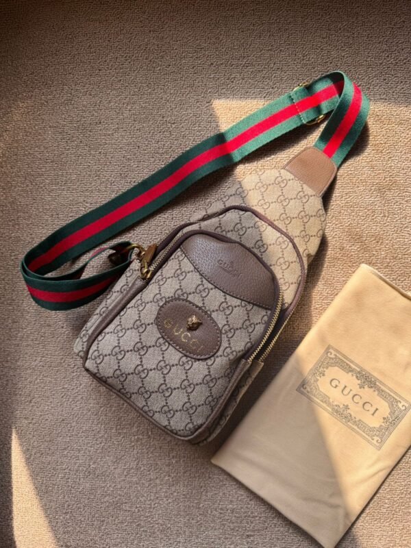 GUCCI
𝙼𝚎𝚗𝚜 𝙲𝚛𝚘𝚜𝚜𝚋𝚘𝚍𝚢 𝙱𝚊𝚐𝚜
𝚆𝚒𝚝𝚑 𝙳𝚞𝚜𝚝 𝚋𝚊𝚐