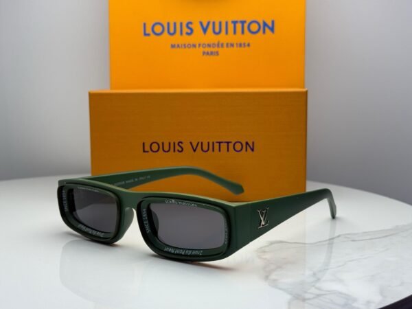 LOUIS VUITTON - Image 7