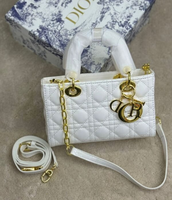 DIOR