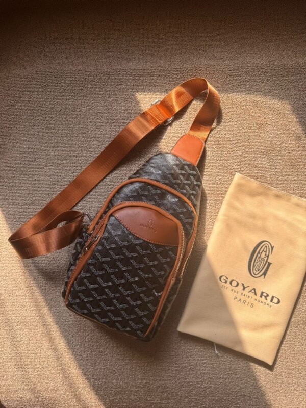 GOYARD
𝙼𝚎𝚗𝚜 𝙲𝚛𝚘𝚜𝚜𝚋𝚘𝚍𝚢 𝙱𝚊𝚐𝚜
𝚆𝚒𝚝𝚑 𝙳𝚞𝚜𝚝 𝚋𝚊𝚐 - Image 3