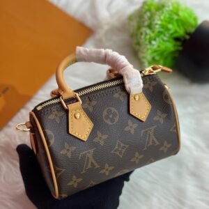 LV Speedy Nano 
Size 16 Cm