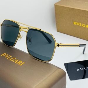 PRADA 𝐒𝐮𝐧𝐠𝐥𝐚𝐬𝐬𝐞𝐬