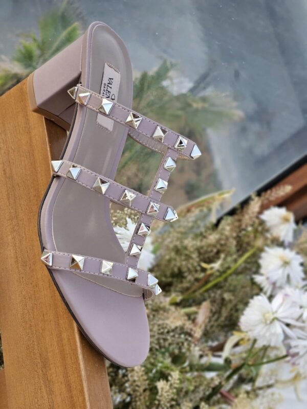 VALENTINO - Image 2