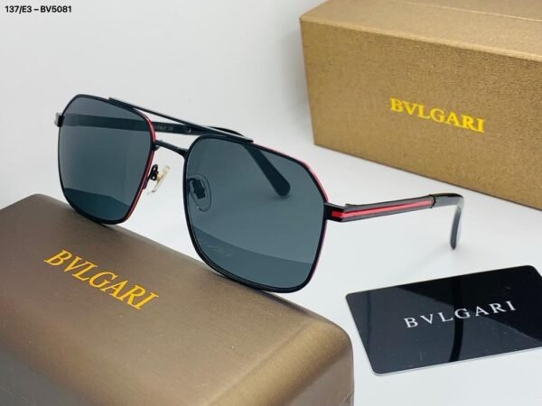 PRADA 𝐒𝐮𝐧𝐠𝐥𝐚𝐬𝐬𝐞𝐬 - Image 2