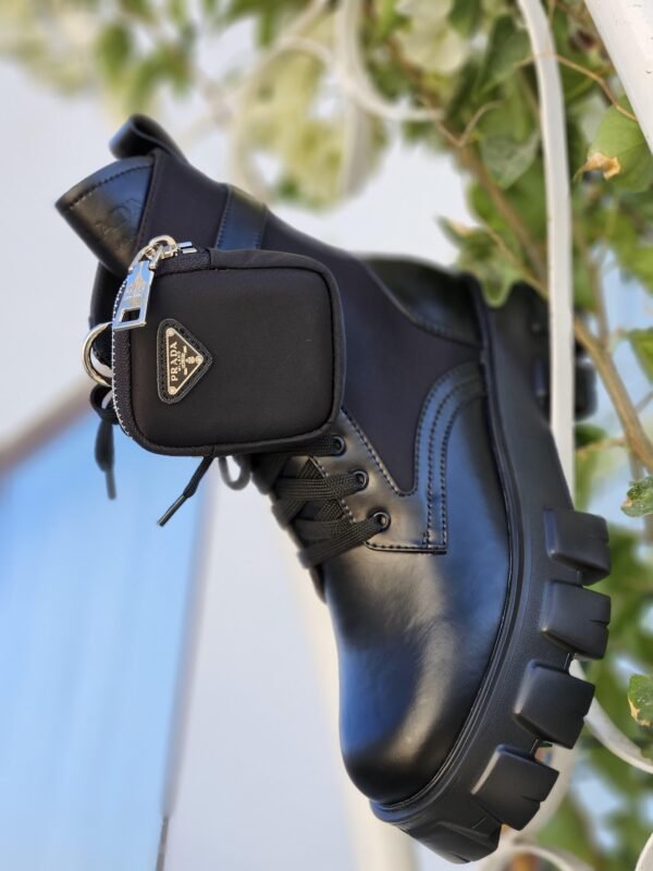 PRADA - Image 3