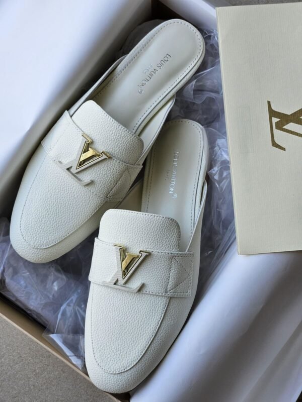 LOUIS VUITTON - Image 3